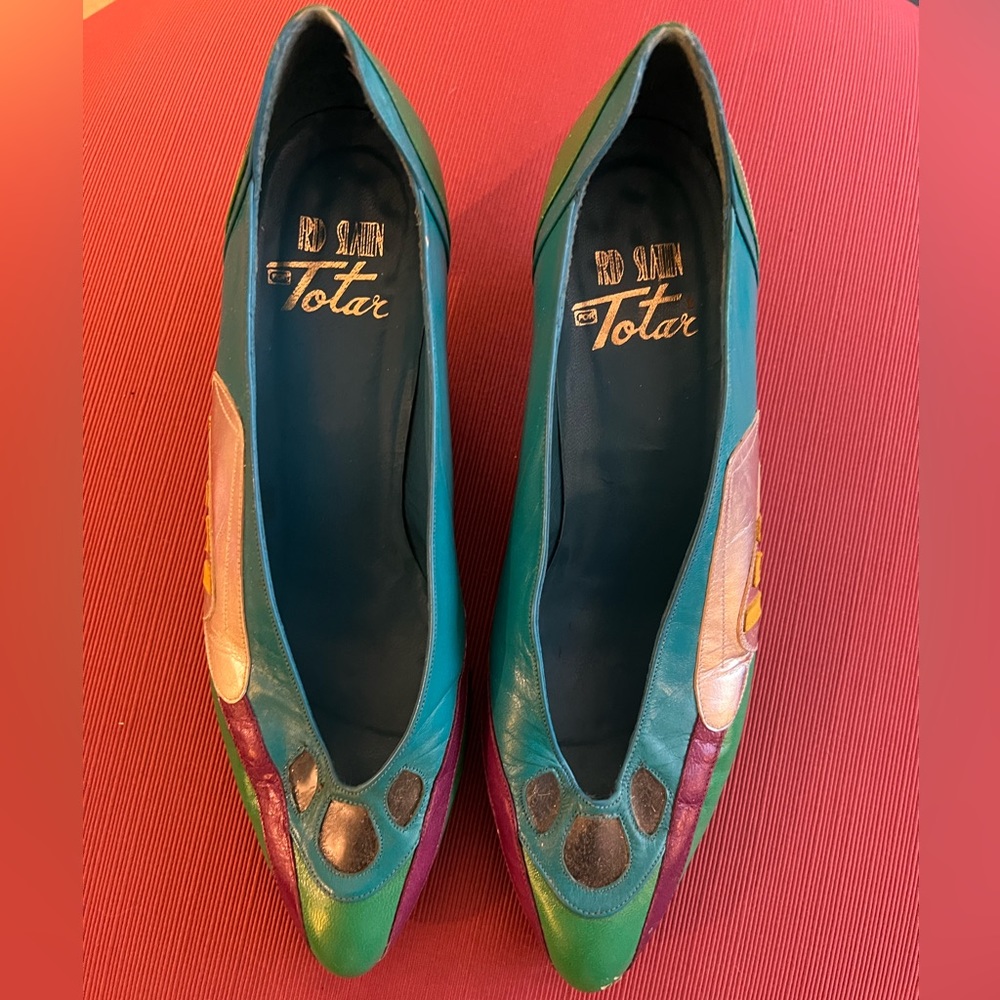 Vintage 1980s Totar Green Blue Pumps